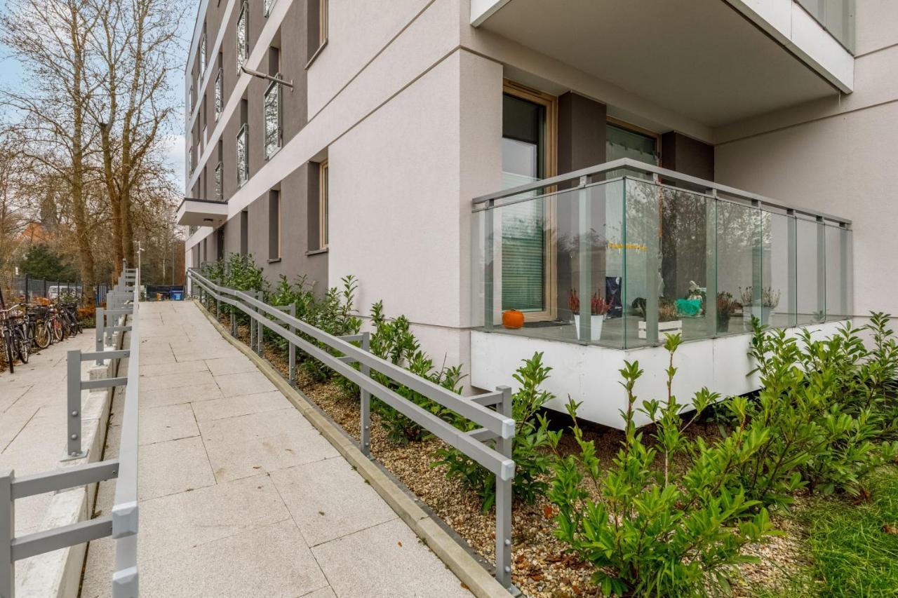 Green Square Apartment With Balcony Swinoujscie By Noclegi Renters Exterior foto